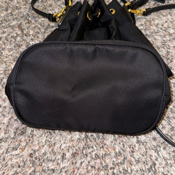 Prada Re-Nylon bucket bag - Picture 6 of 6